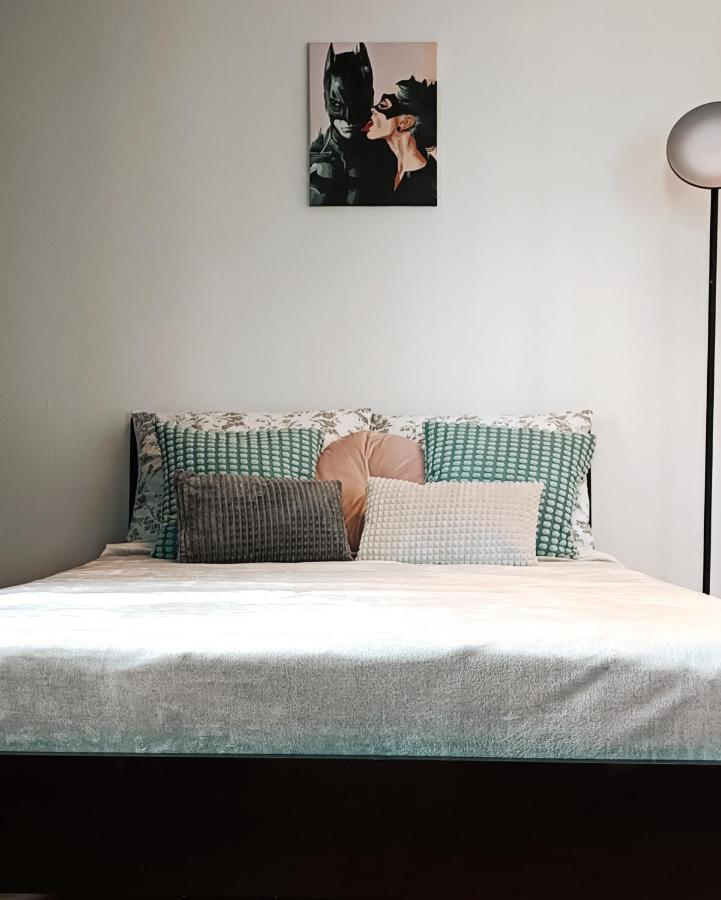 Duzy Prywatny Pokoj Blisko Starego Miasta. Pokoj 7 Varsovie Extérieur photo